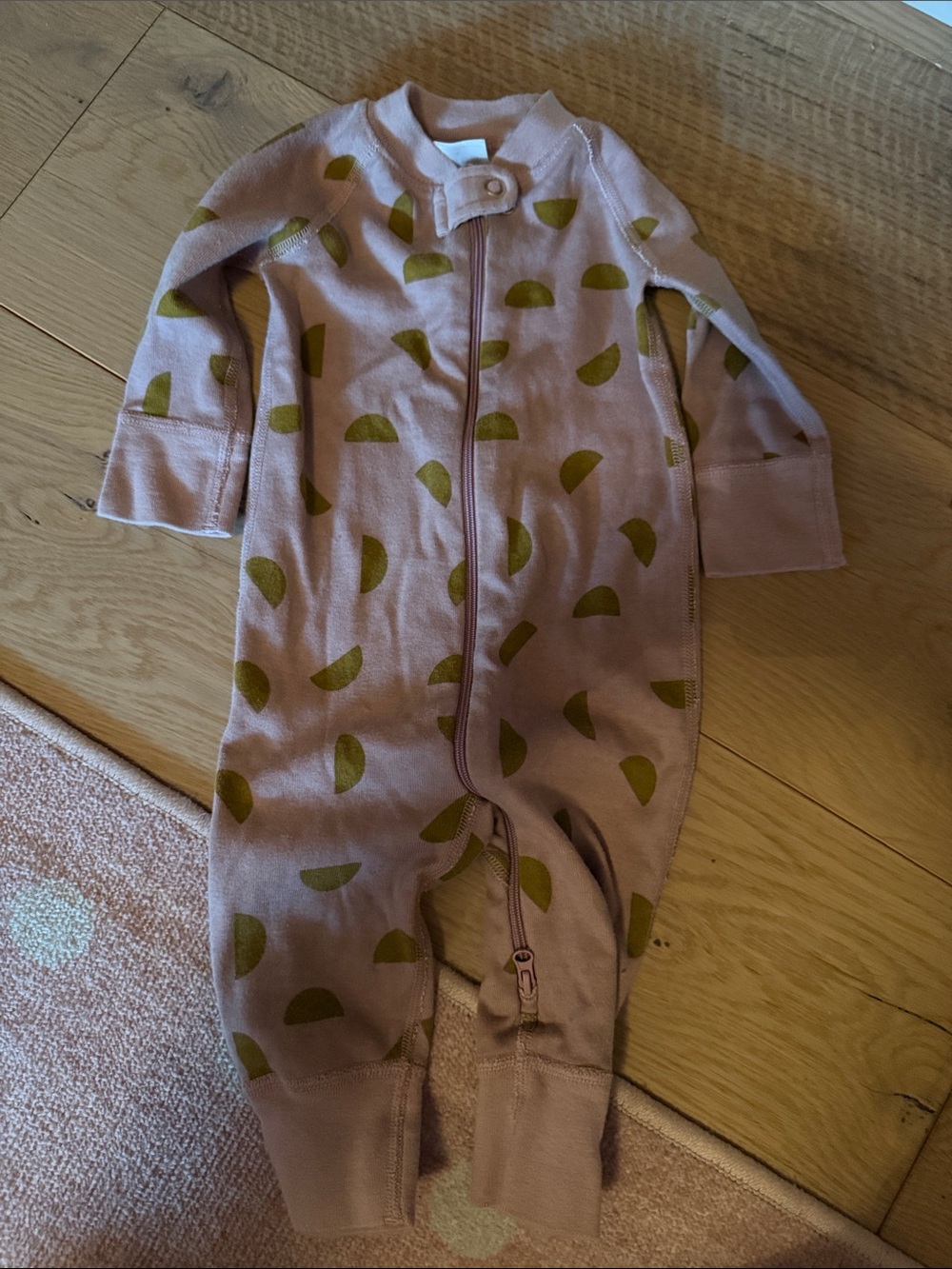 Hanna Andersson Pink and Green Animal-Print Pajama Bundle and pink flamingo swim - Picture 6 of 8